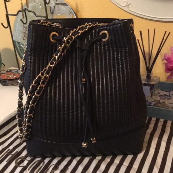 Henri Bendel Leather Bag - Picture 2 of 8